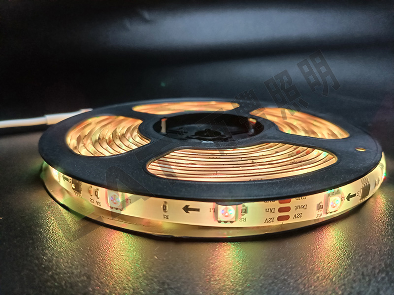 Pixel strip light 05